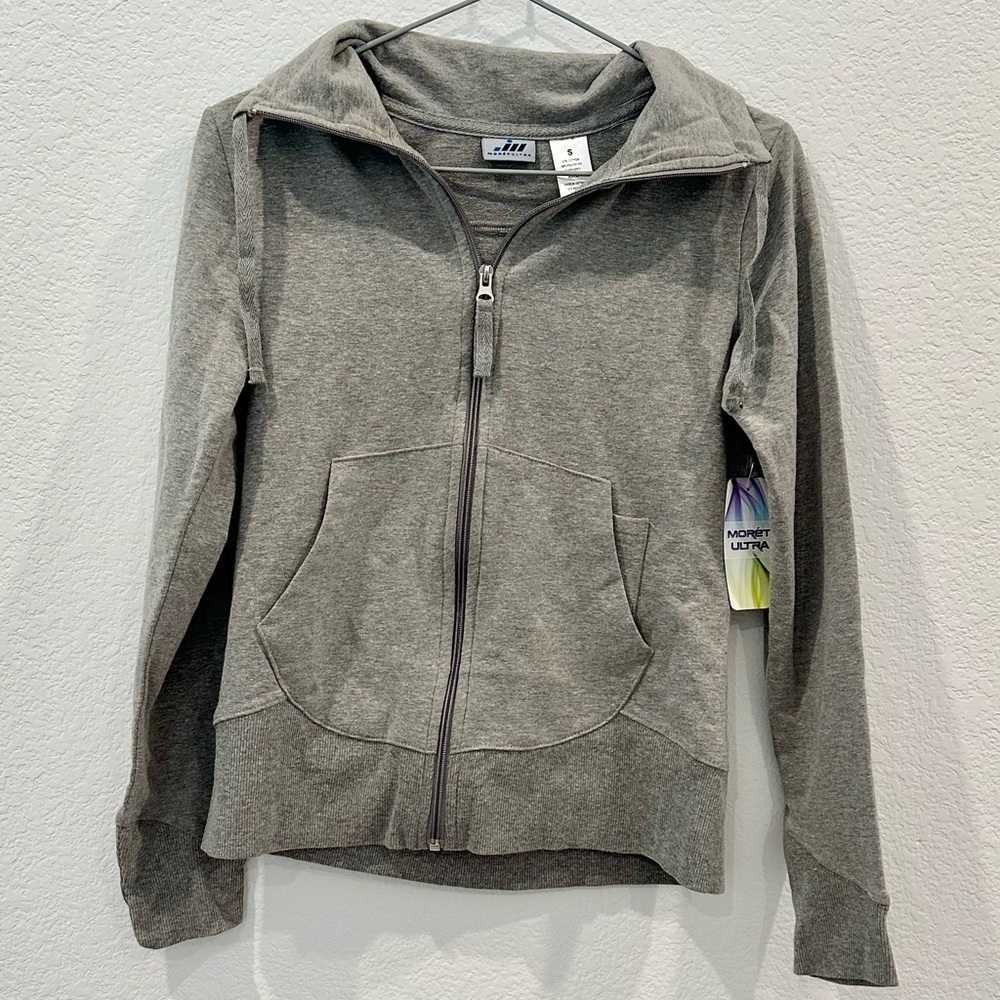 The Moret Ultra Sports Grey Sweater/Jacket Size S Brand New Condition
